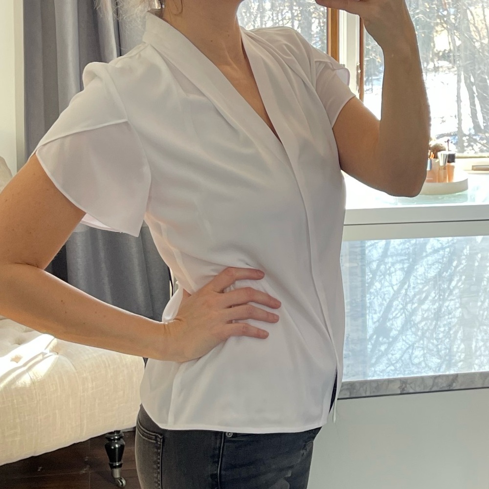 Calvin Klein Woman White short sleeve Blouse. Size M